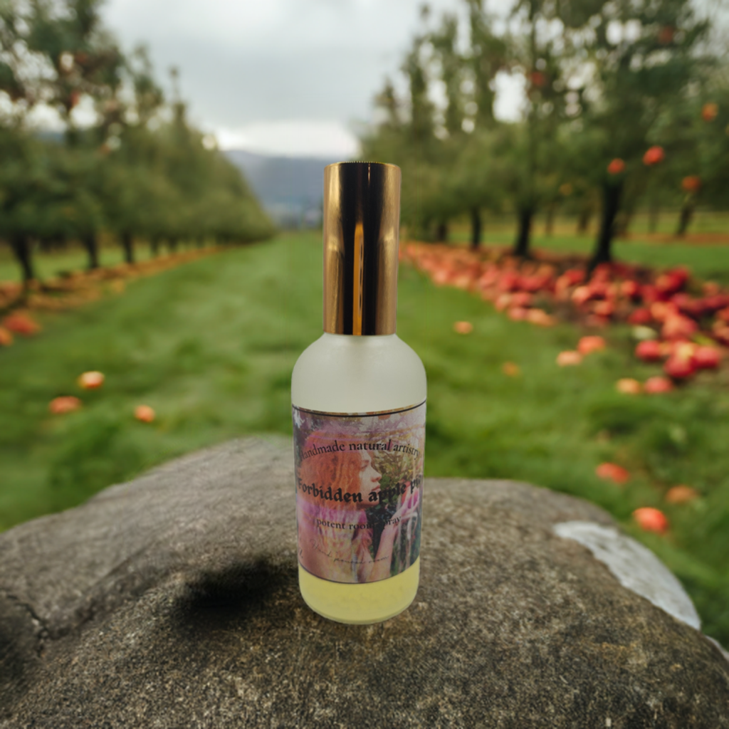 Forbidden apple pie 3.8 oz lux room spray