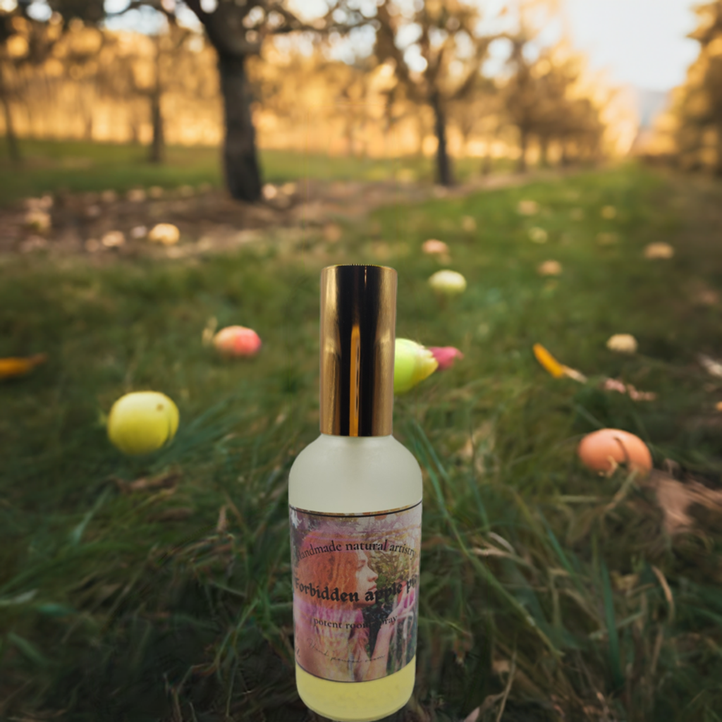 Forbidden apple pie 3.8 oz lux room spray