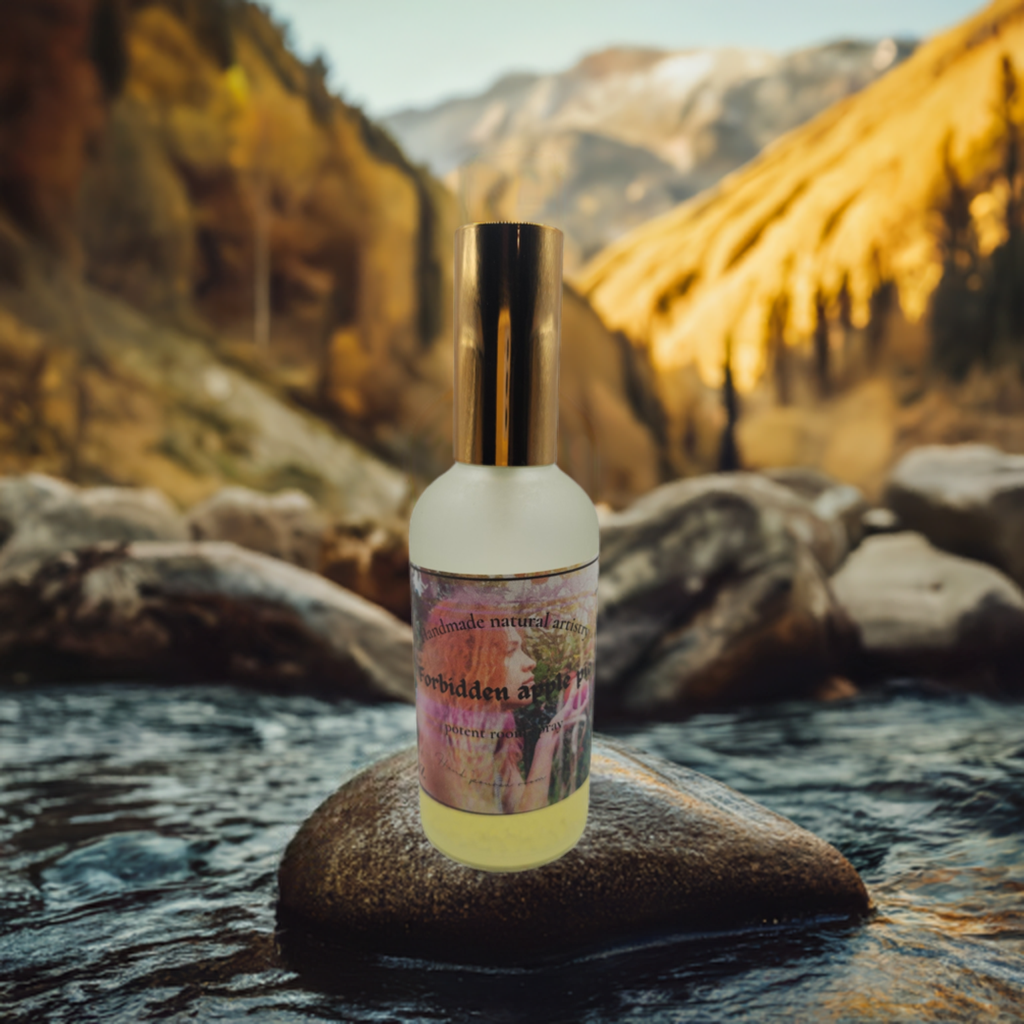 Forbidden apple pie 3.8 oz lux room spray